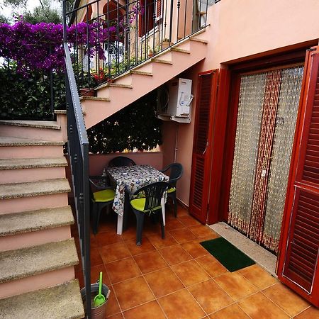 B&B Simon&Simon Сан-Теодоро Екстер'єр фото
