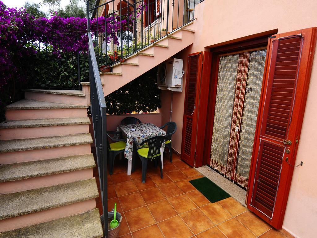 B&B Simon&Simon Сан-Теодоро Екстер'єр фото